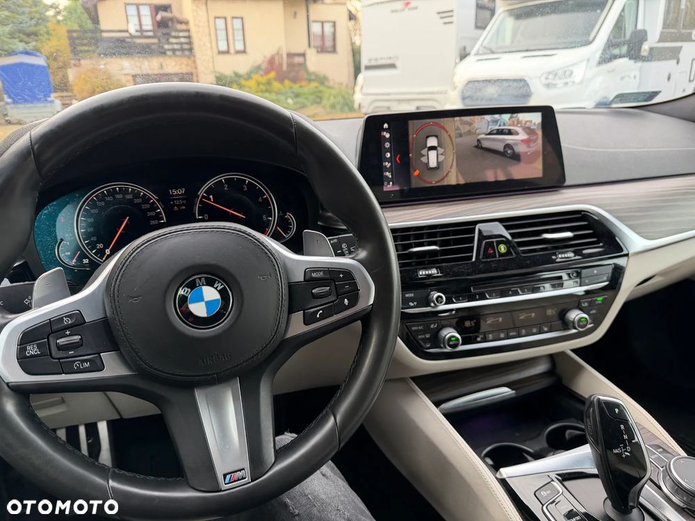 BMW Seria 5 525d M Sport sport - 32