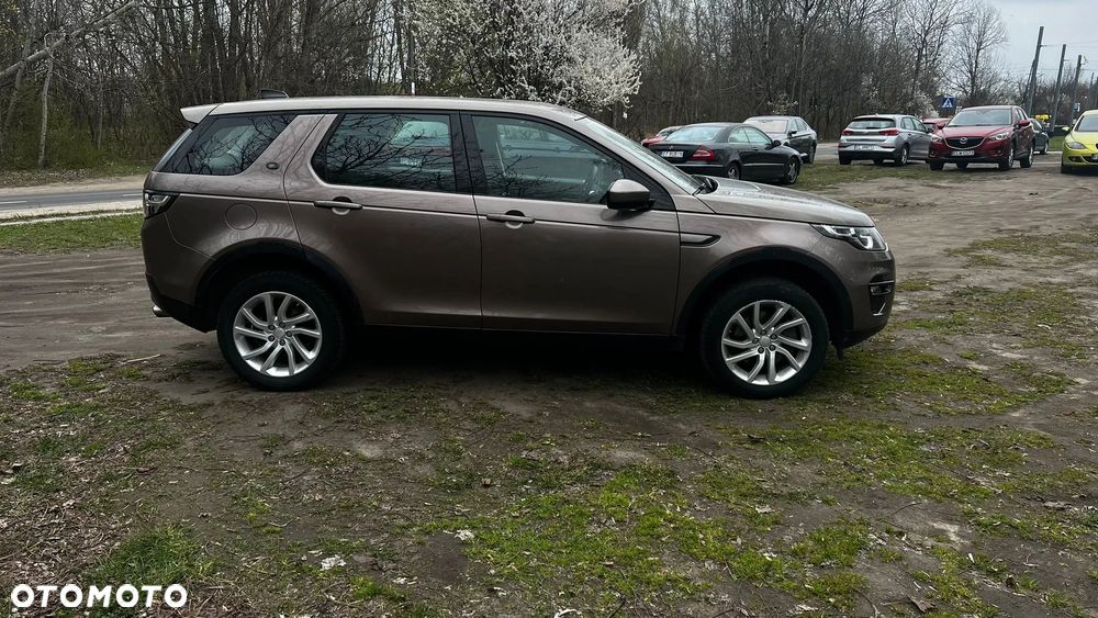 Land Rover Discovery Sport 2.0 TD4 HSE Luxury - 25
