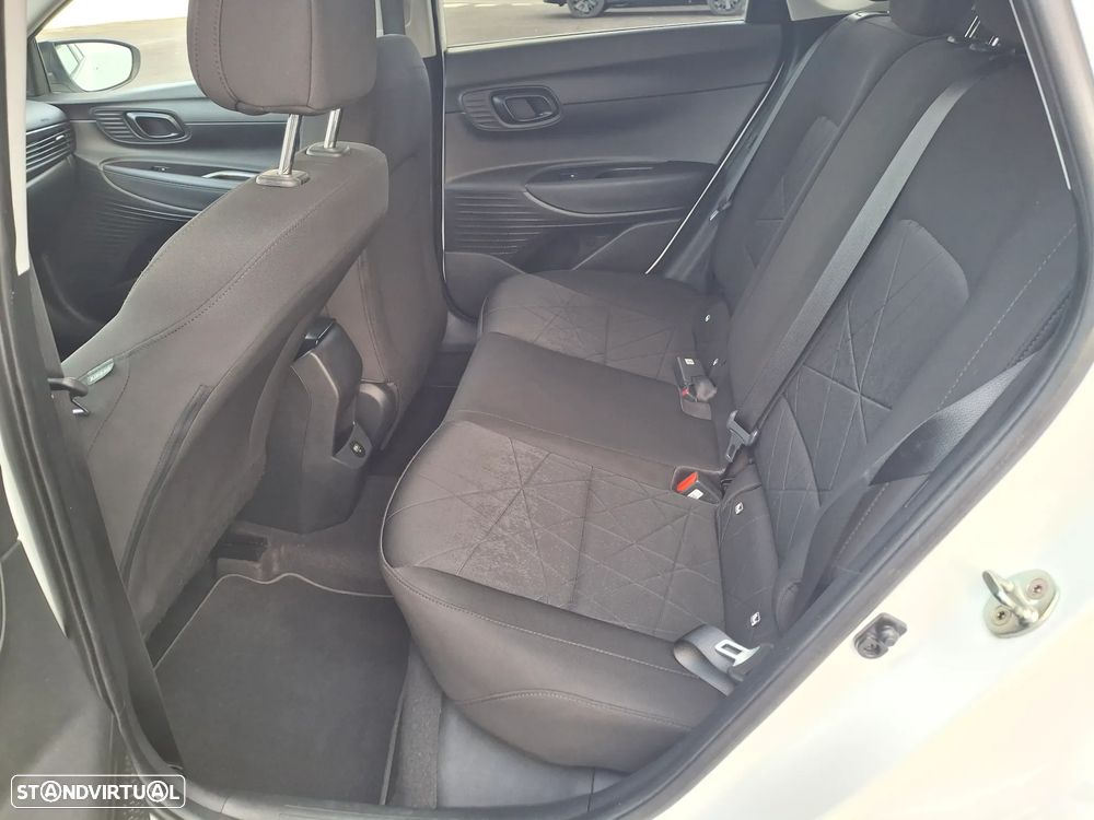 Hyundai Bayon 1.0 T-GDI Premium (TT) DCT - 12