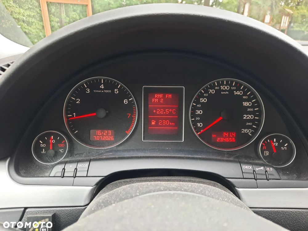 Audi A4 Avant - 23