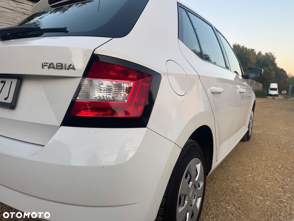 Skoda Fabia 1.0 Active - 10