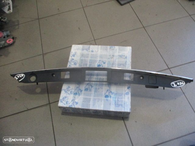 Grelha Friso Gre2770 MERCEDES C 220 2007 2.2CDI 170CV 5P CINZA MALA - 2