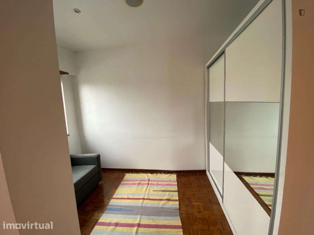 Apartamento com 4 quartos - localizado em Campolide Lisbon - Grande imagem: 4/46