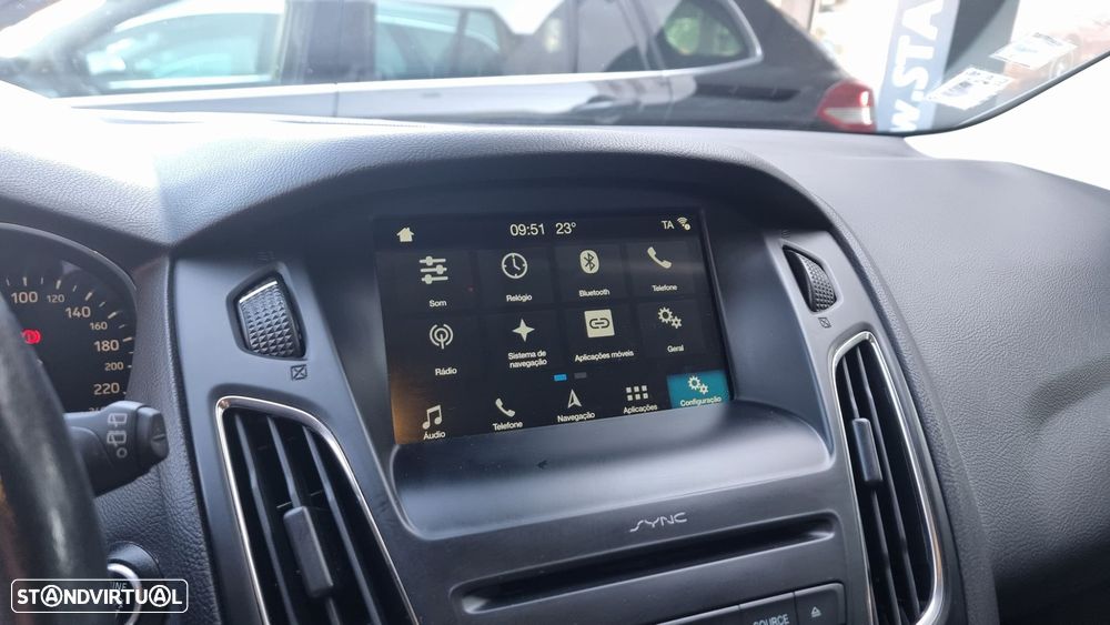 Ford Focus 1.5 TDCi EcoBlue Titanium - 22