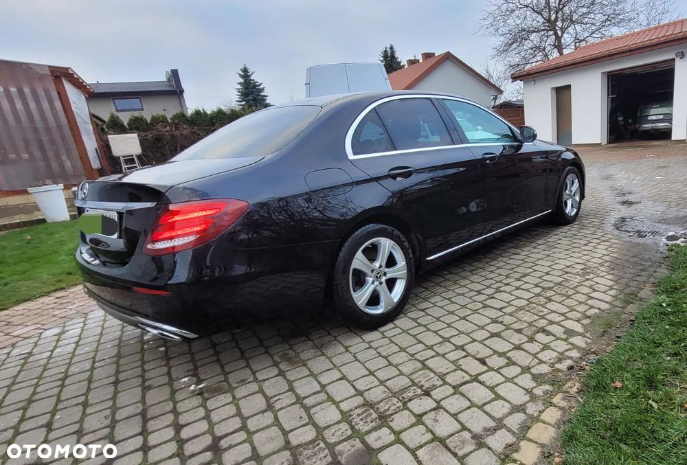 Mercedes-Benz Klasa E 220 d 9G-TRONIC - 6
