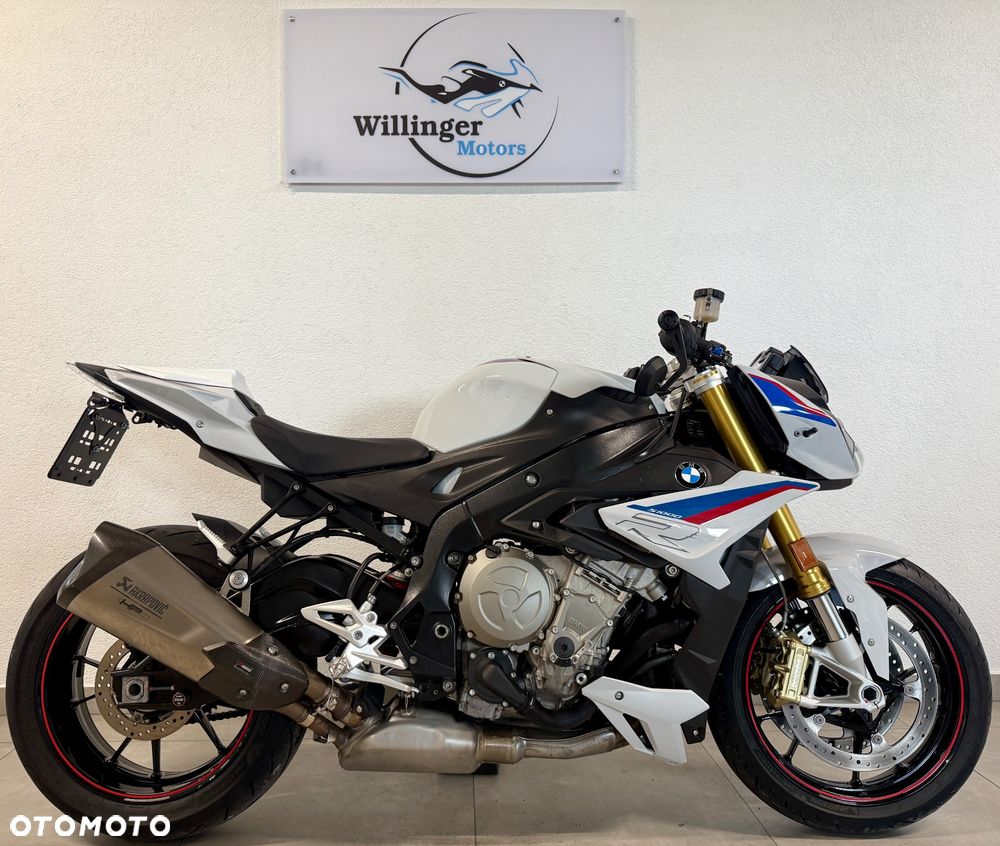BMW S - 4
