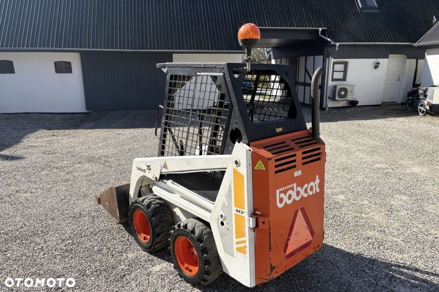 Bobcat 443 - 3