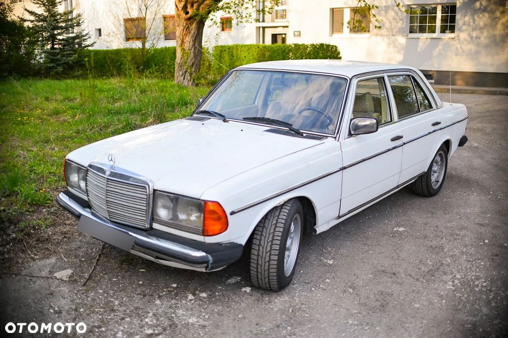 Mercedes-Benz W123 - 3
