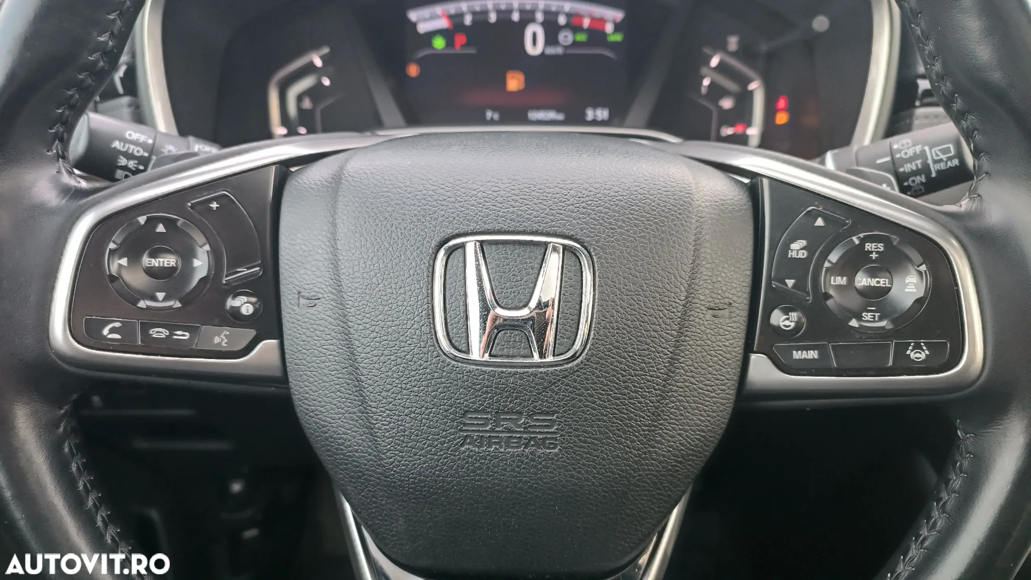 Honda CR-V 1.5 VTEC Turbo 4WD CVT Executive - 28