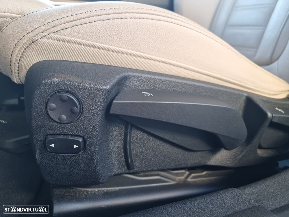 BMW 320 e Line Luxury Auto - 33