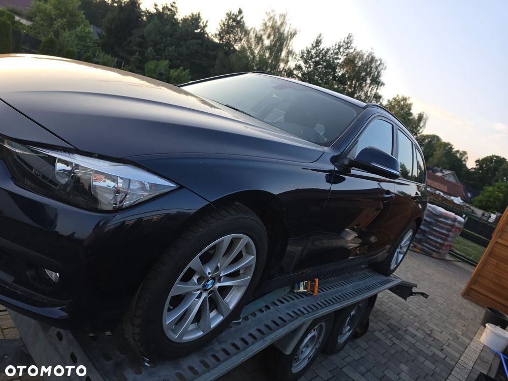 BMW Seria 3 320d xDrive - 2