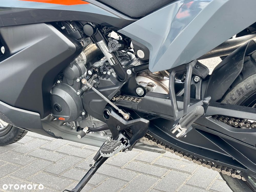 KTM Adventure - 16