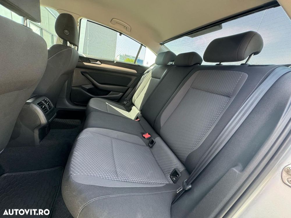 Volkswagen Passat 2.0 TDI DSG Advance - 14