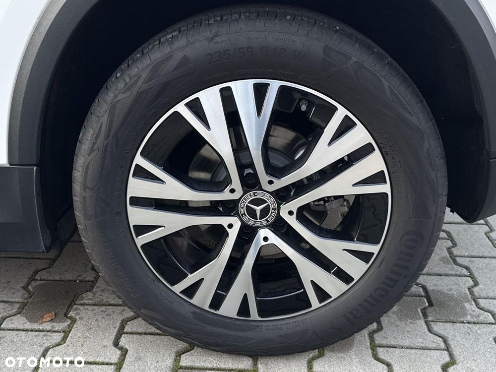 Mercedes-Benz GLA - 11