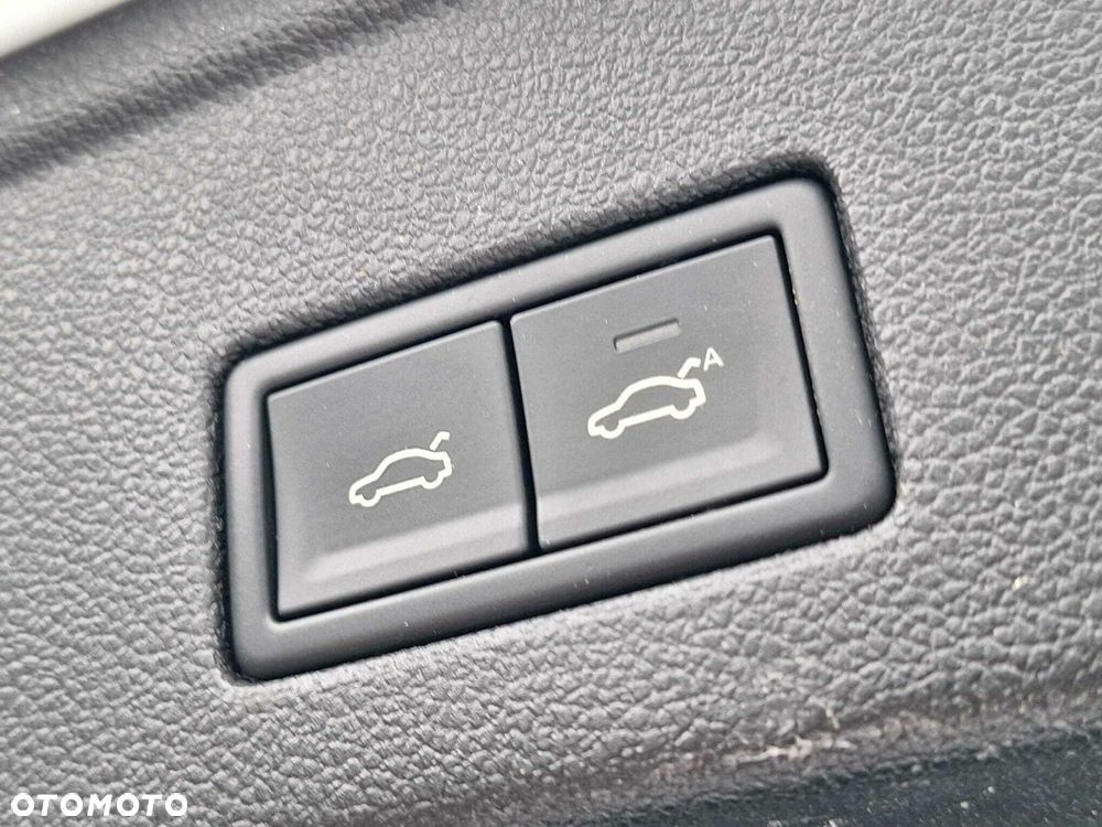 Volkswagen Touareg - 29