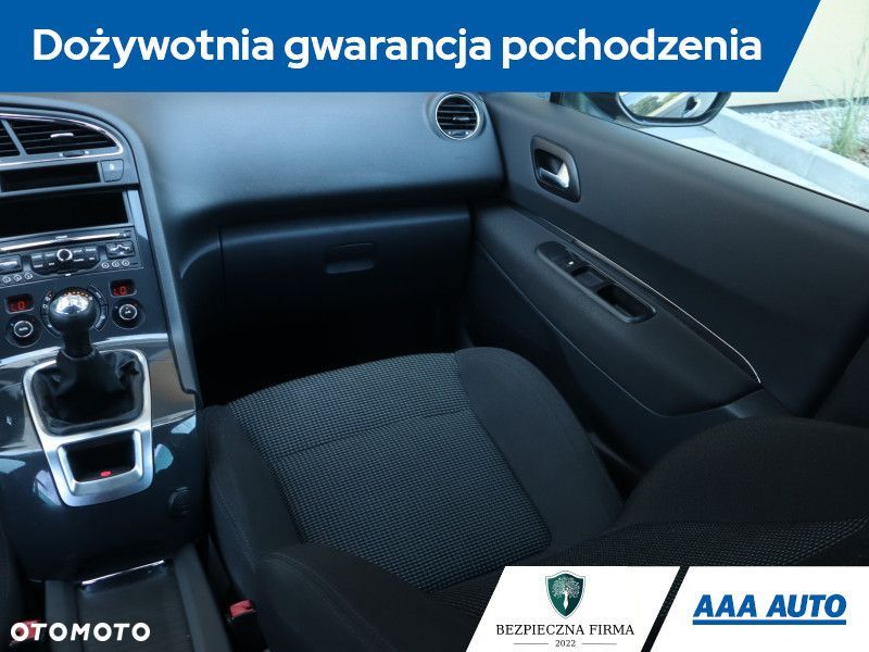 Peugeot 5008 - 10