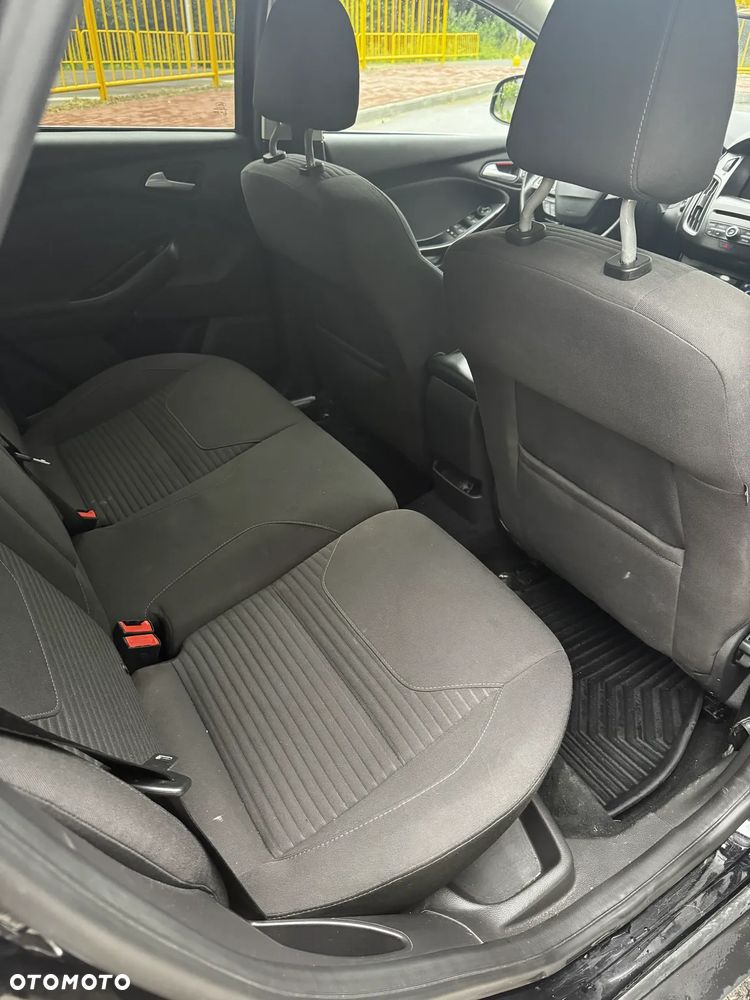 Ford Focus - 13