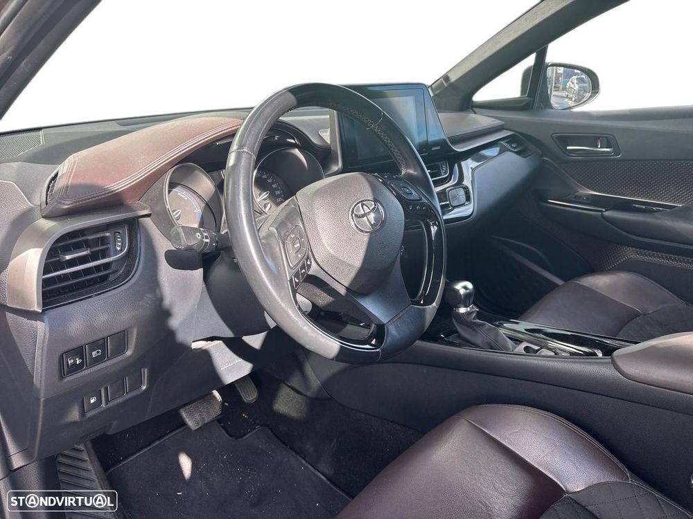 Toyota C-HR - 16