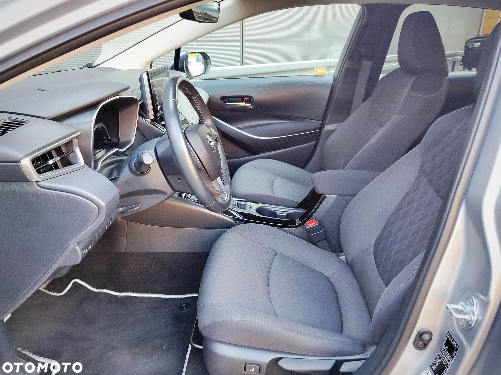 Toyota Corolla 1.8 Hybrid GPF Comfort - 8