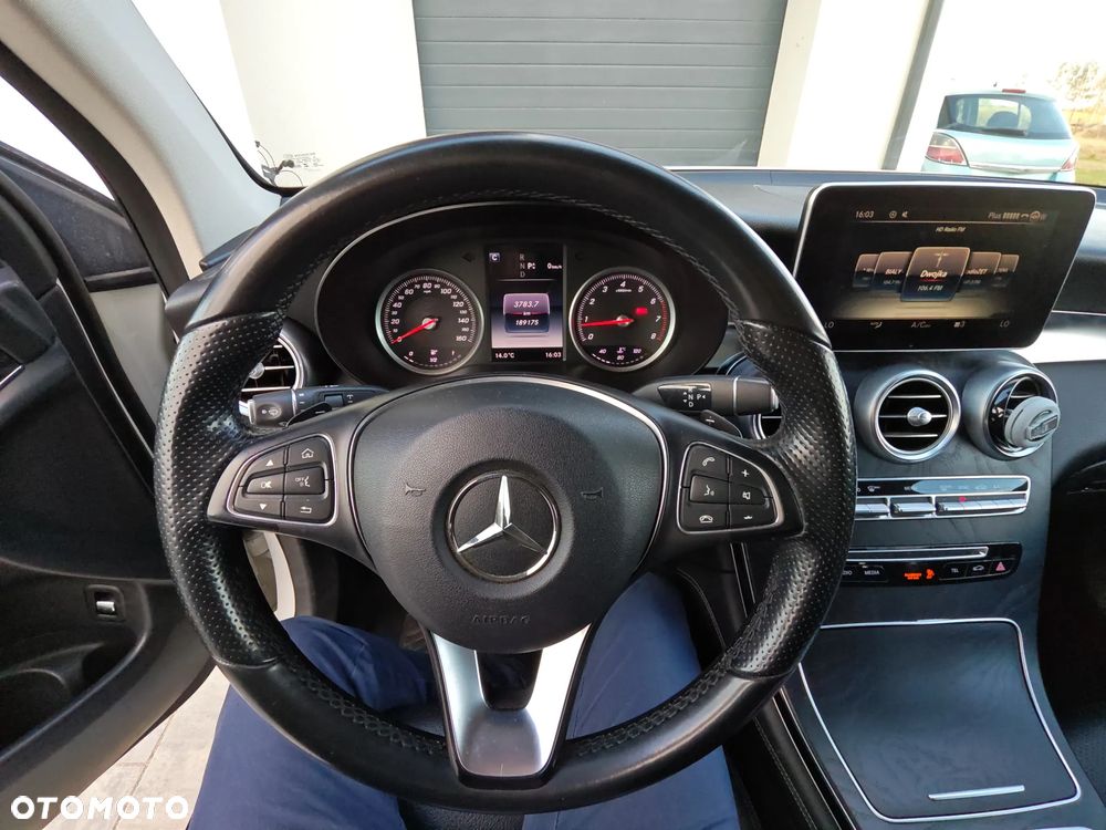 Mercedes-Benz GLC - 9