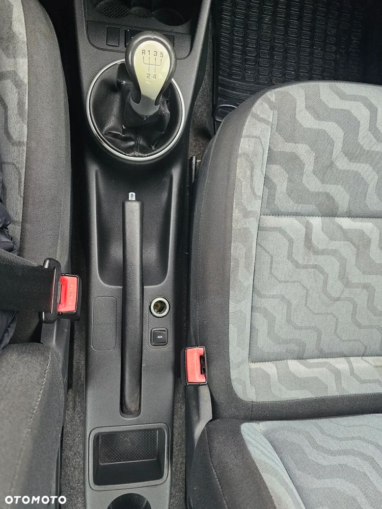 Skoda Roomster 1.4 16V PLUS EDITION - 17