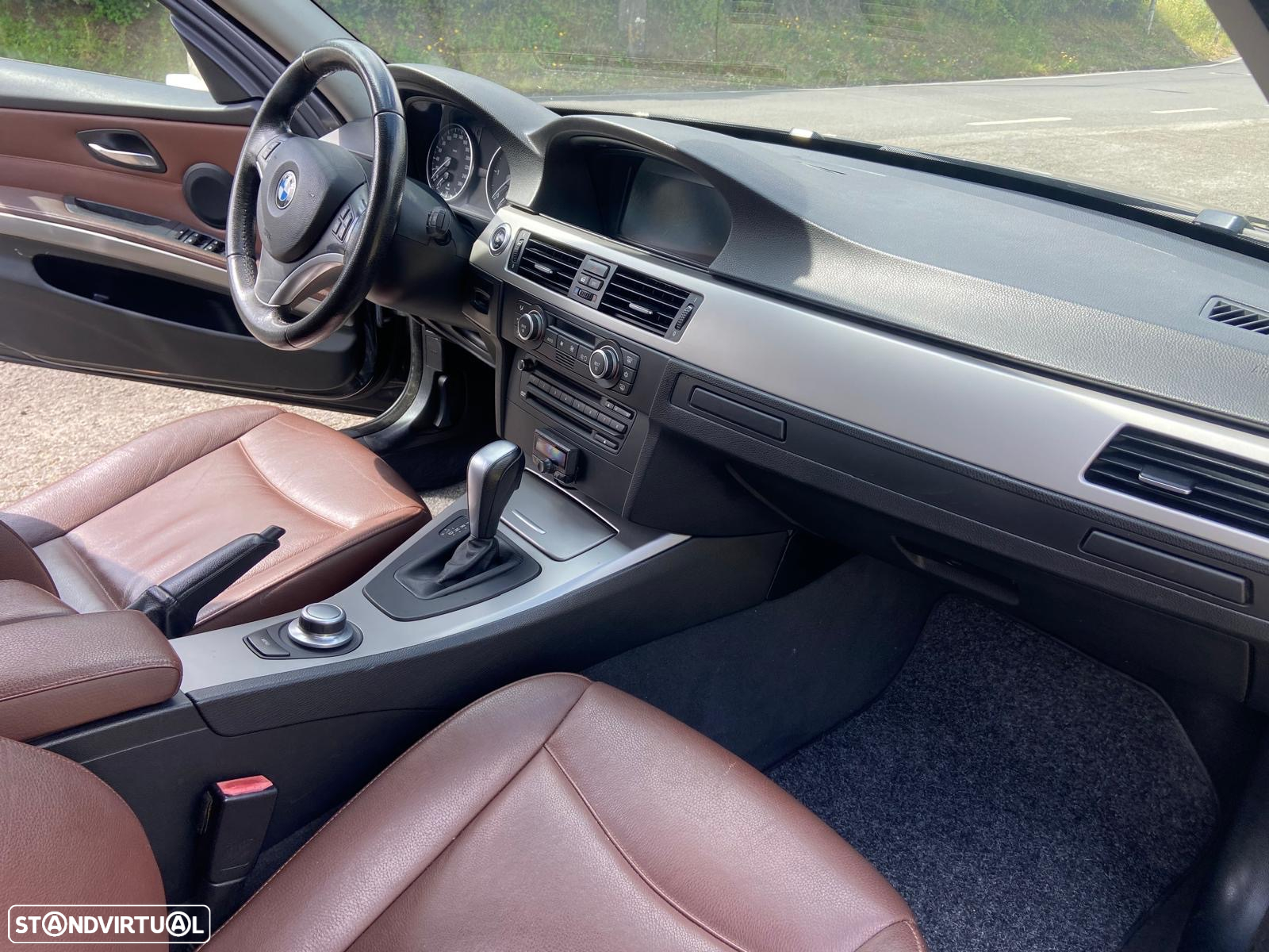 BMW 320 d Touring Auto - 9