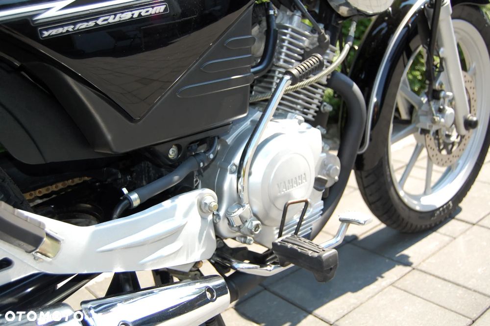 Yamaha YBR - 9