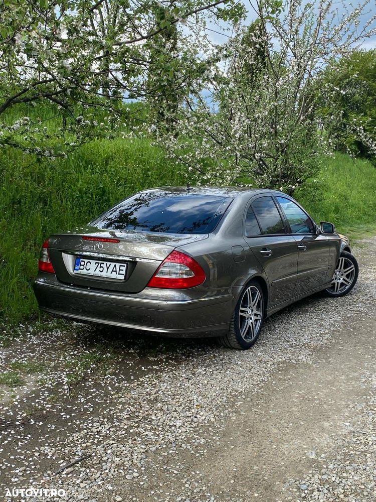 Mercedes-Benz E 200 CDI - 2