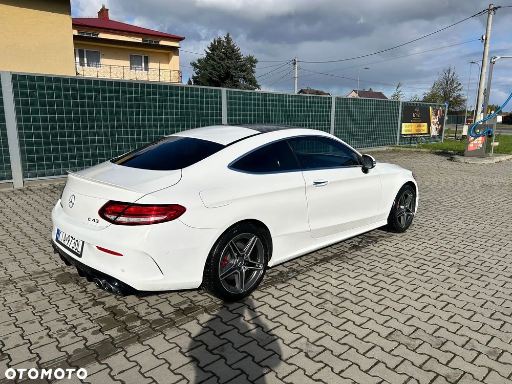 Mercedes-Benz Klasa C AMG 43 Coupe 4Matic 9G-TRONIC - 22