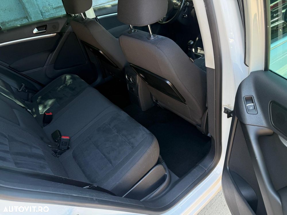 Volkswagen Tiguan 1.4 TSI BlueMotion Technology Sport & Style - 16