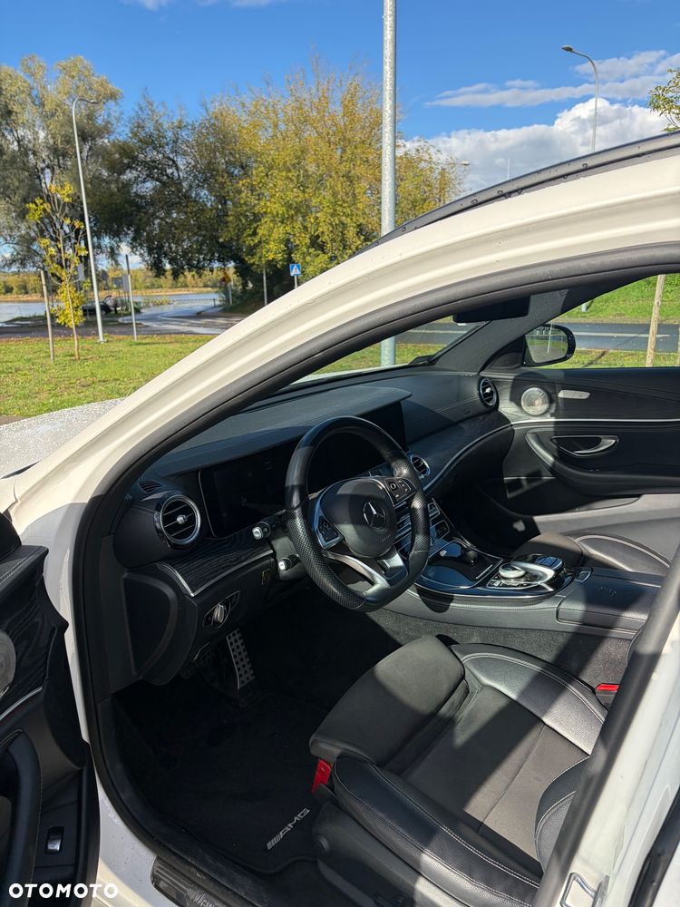Mercedes-Benz Klasa E 220 d 9G-TRONIC - 18
