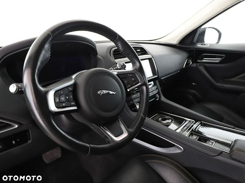 Jaguar F-Pace 20d AWD Prestige - 15
