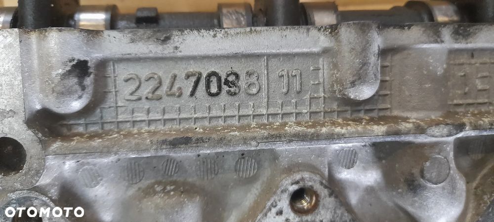 głowica land rover freelander 2.0 D      2247038 - 3