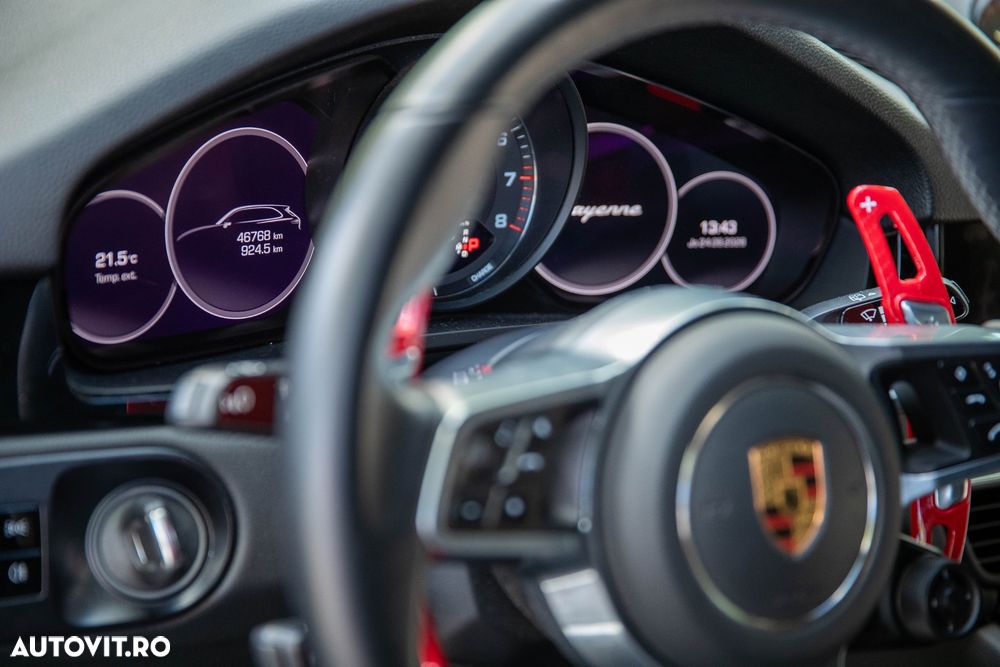 Porsche Cayenne - 5