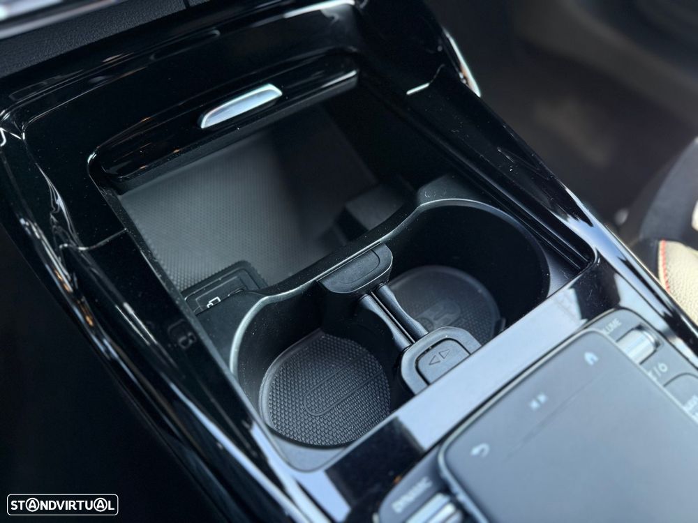 Mercedes-Benz CLA 45 AMG S Shooting Brake 4Matic+ - 52