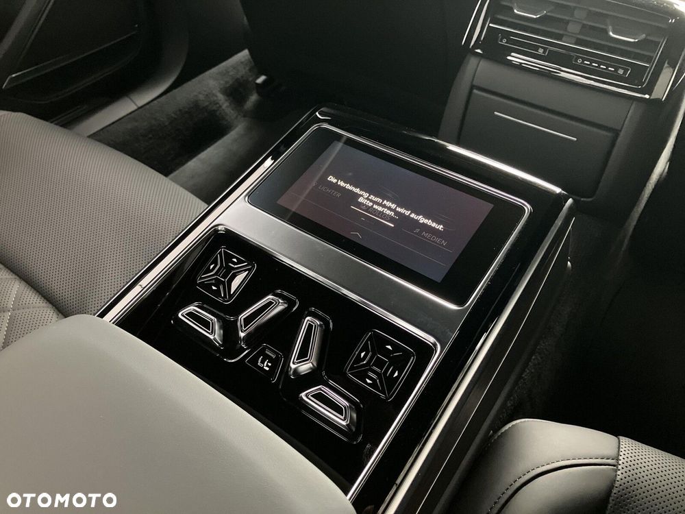 Audi A8 - 20