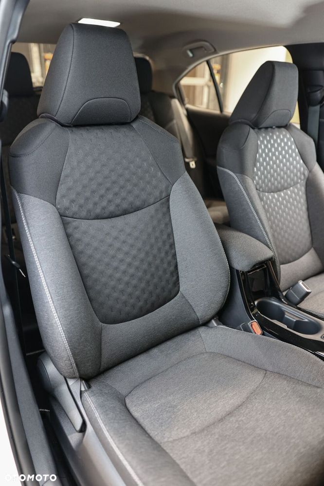 Toyota Corolla 1.8 Hybrid Comfort - 23