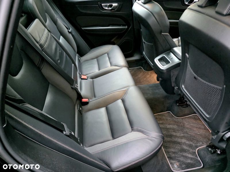 Volvo XC 60 B5 D AWD Geartronic RDesign - 14