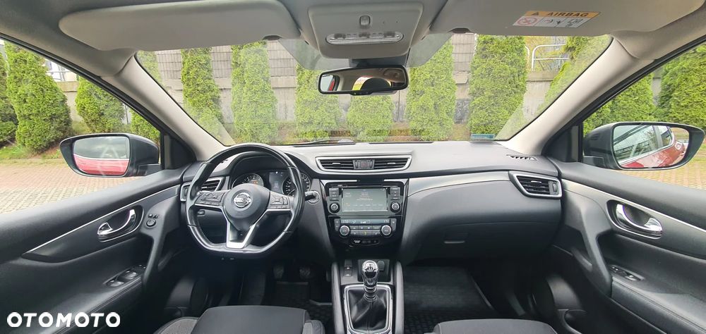 Nissan Qashqai 1.3 DIG-T N-Connecta - 23