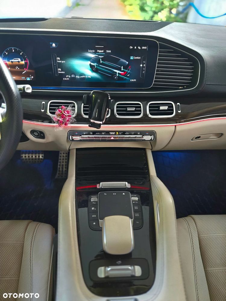 Mercedes-Benz GLS - 21