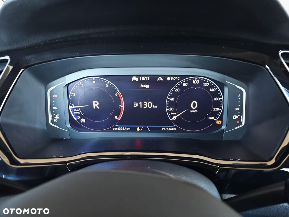 Volkswagen Touran - 19