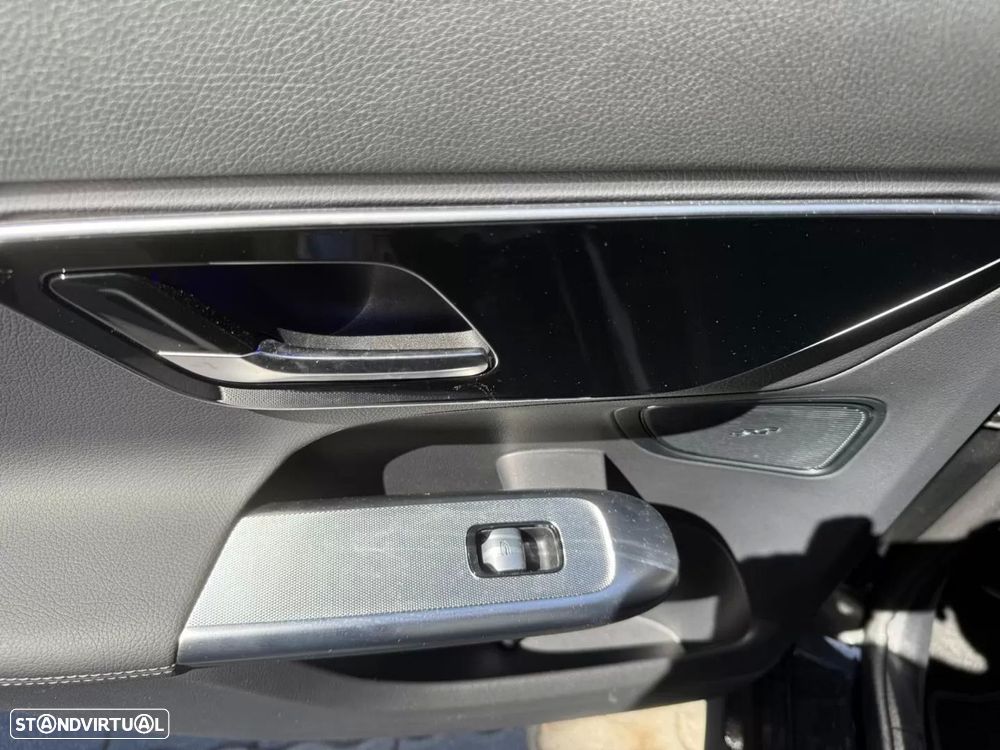 Mercedes-Benz GLC 300 e Coupe 4Matic - 16