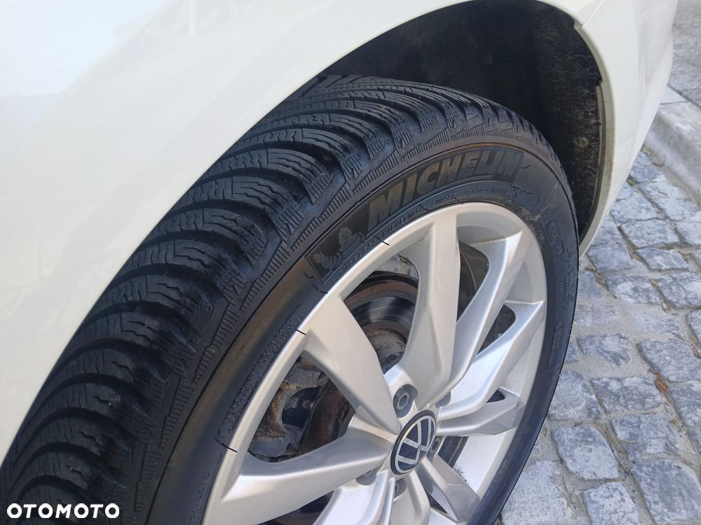 Volkswagen Golf 1.6 TDI BlueMotion Technology Lounge - 16