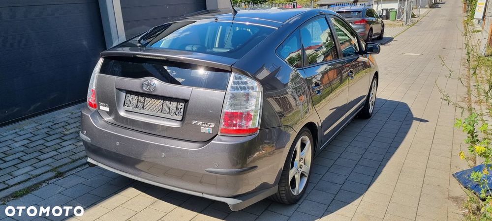 Toyota Prius 1.5 VVT-i Prestige - 10