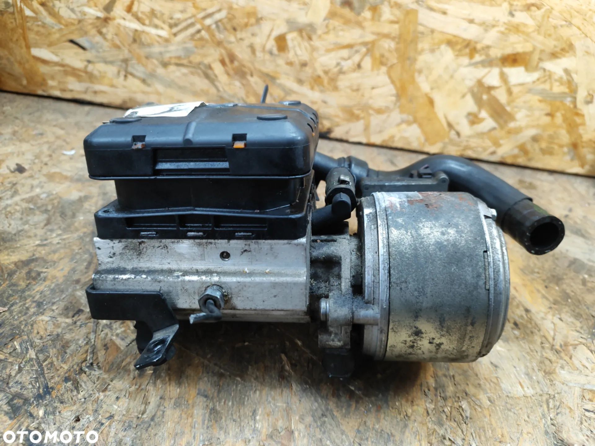 pompa zawieszenia hydraulicznego 9400060, sprawdzona do Citroen C5 II Kompresor zawieszenia CITROËN C5 II BREAK - 1