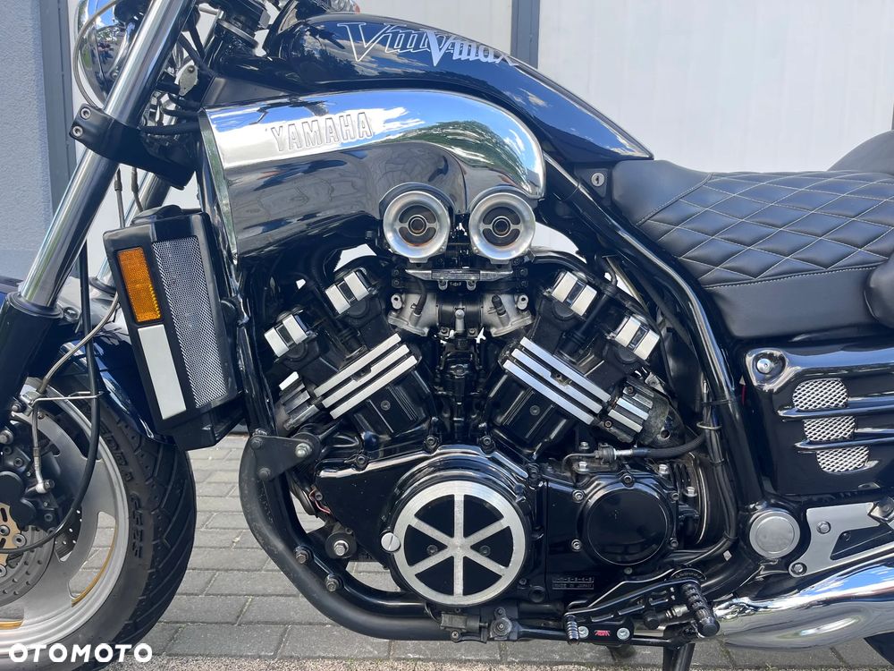 Yamaha V-MAX - 12
