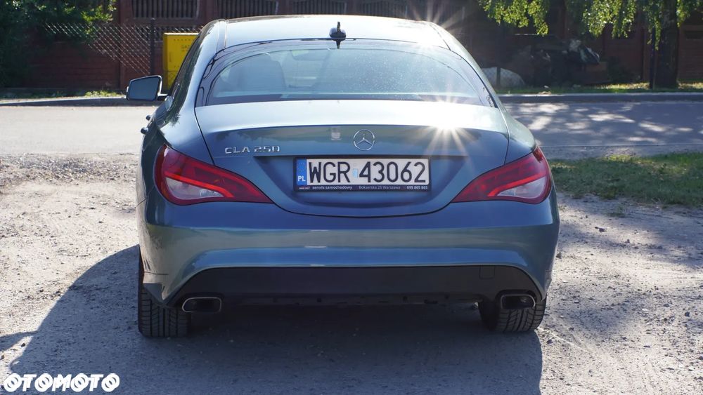 Mercedes-Benz CLA 250 7G-DCT AMG Line - 3
