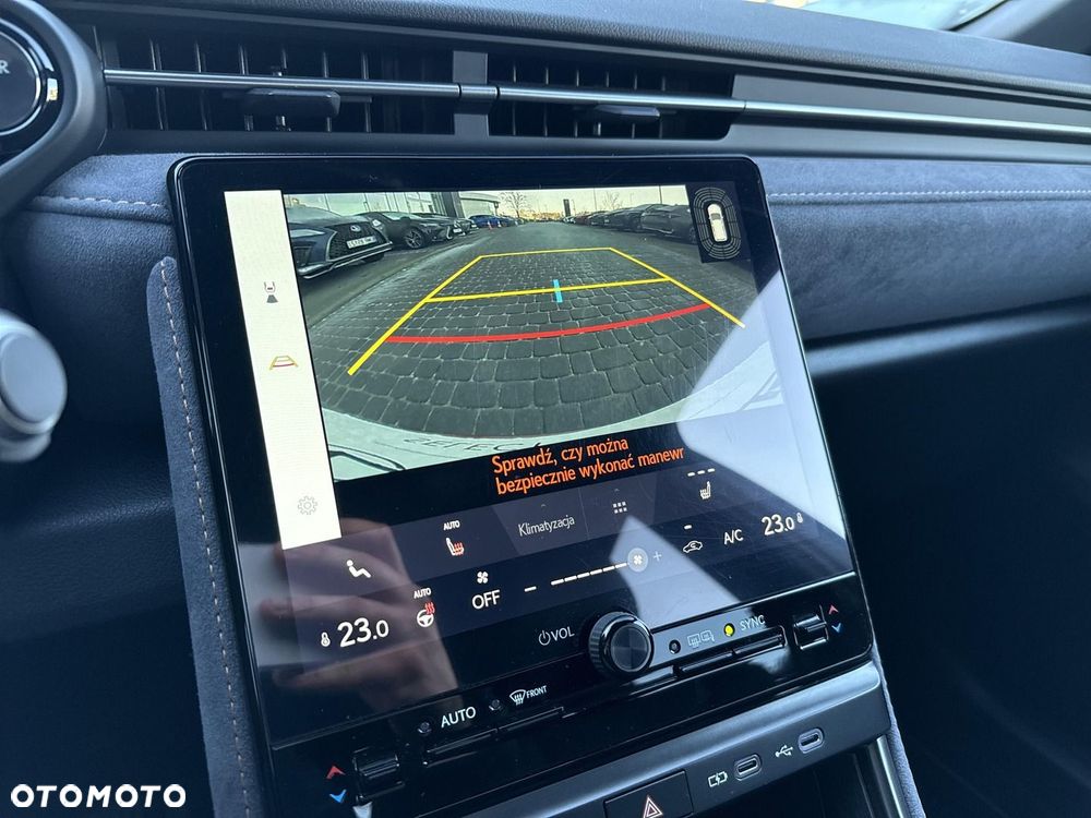 Lexus LBX 1.5 Hybrid Cool - 23