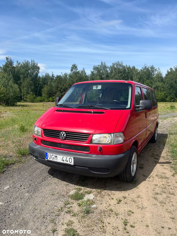Volkswagen Caravelle - 13