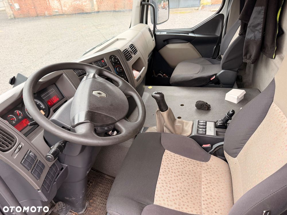 Renault Premium - 9